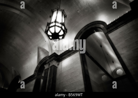 Lobby des 190 South LaSalle-Gebäude mit seiner gewölbten Blattgold-Decke. LaSalle Street. Die Schleife. Chicago. Illinois. USA Stockfoto