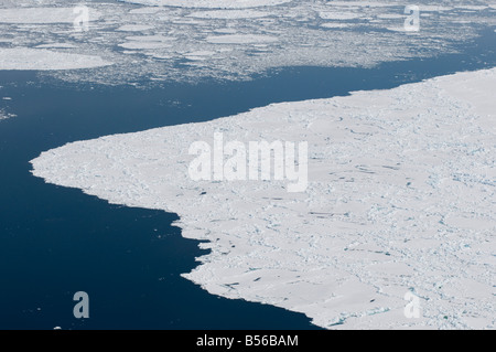 Eisscholle Kante auf der Ostseite der Davisstraße im Frühjahr, Auyuittuq-Nationalpark Baffin Island Kanada Stockfoto