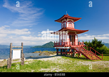 Ukimido-Pagode in Ukimido Park, Lake Toya (Toyako), Hokkaido, Japan Stockfoto