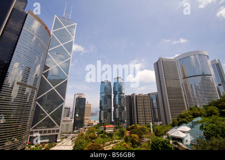 Hong Kong Skyline-Blick vom Hong Kong Park Weitwinkel Stockfoto