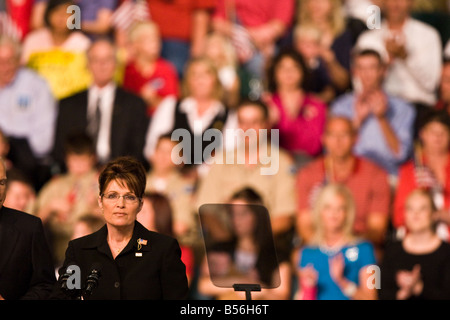 Sen John McCain Alaska Gov Sarah Palin als seine Vize-Präsidentschaftskandidat bei Wright State University s Nutter Center angekündigt. Stockfoto