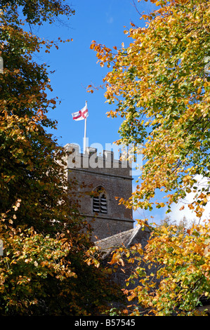 St. Edward Church im Herbst, Evenlode, Gloucestershire, England, UK Stockfoto