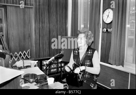 Die BBC verärgert Frau Barbara Castle auf Jimmy Young zeigen auch Dr. B. Lewis. Januar 1975 75-00017-002 Stockfoto