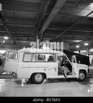 Camping: Van: Olympia Camping und Caravan-Ausstellung. Die Sun-Tor auf dem Torcar Stand auf der Messe. Januar 1970 Stockfoto