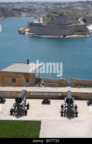 Kanone in Barracca Gärten, Fort St. Angelo in Vittoriosa europaweit Wasser, Valletta, Malta, Stockfoto