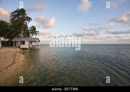 Beach Cabana, Tobaco Caye, Belize, Mittelamerika Stockfoto