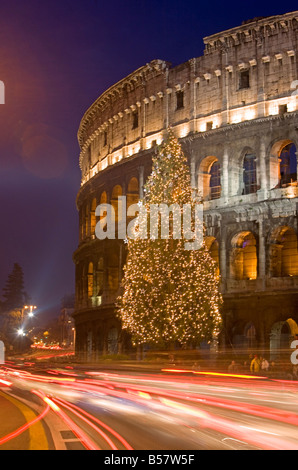 Kolosseum an Weihnachten Zeit, Rom, Latium, Italien, Europa Stockfoto