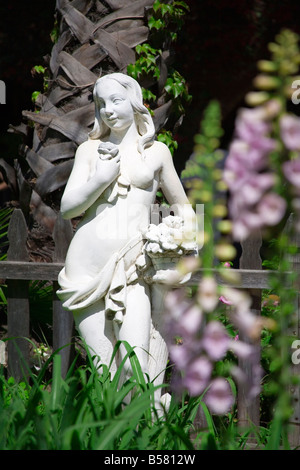 Gartenstatue, Los Rios Altstadt San Juan Capistrano, Orange County, California, Vereinigte Staaten von Amerika Stockfoto