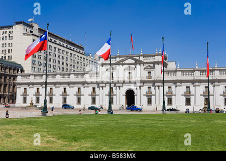 Palacio De La Moneda, Chile Präsidentenpalast und der Plaza De La Constitución, Santiago, Chile, Südamerika Stockfoto