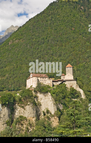 Castel Tirolo, jetzt ein Museum, Dorf Tirol, Meran, westlichen Dolomiten, Trentino-Alto Adige, Italien, Europa Stockfoto