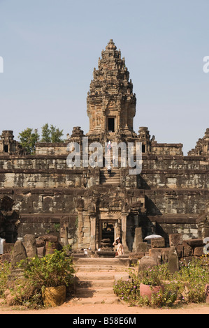 Bakong Tempel, Roluos-Gruppe, in der Nähe von Angkor, UNESCO-Weltkulturerbe, Siem Reap, Kambodscha, Indochina, Südost-Asien Stockfoto
