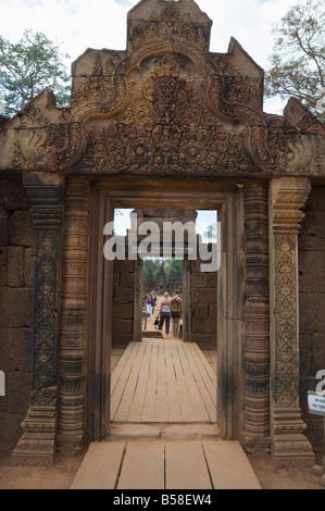 Banteay Srei Hindu-Tempel, in der Nähe von Angkor, UNESCO-Weltkulturerbe, Siem Reap, Kambodscha, Indochina, Südost-Asien Stockfoto