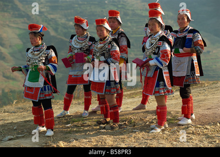 Miao Mädchen fest Kleid Gejia südöstlichen Guizhou Guizhou China Asien Stockfoto