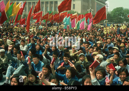 Demonstration auf dem Tiananmen-Platz während der Kulturrevolution 1967, Peking, China Stockfoto