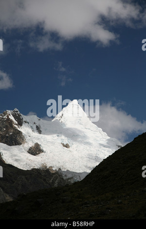 Der Höhepunkt der Alpamayo, Parque Nacional Huascaran, Peru Stockfoto