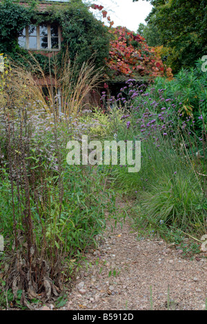 DER STEINGARTEN IM HOLBROOK GARDEN ENDE OKTOBER Stockfoto