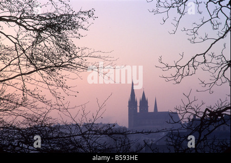 Sacred Heart Church, Omagh, Grafschaft Tyrone, Nordirland in den frühen Morgenstunden. Stockfoto