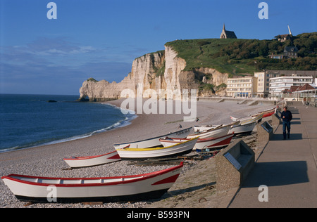 Strand und Falaise d'Amont, Etretat, Cote d'Albatre, Haute Normandie, Frankreich, Europa Stockfoto