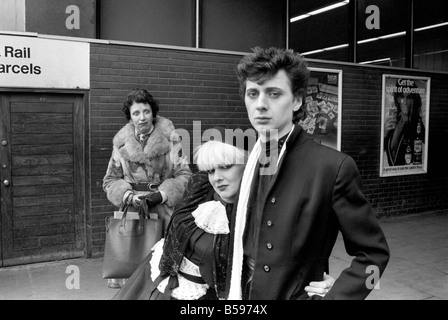 Jugendkultur: New Romantics in Birmingham. März 1981 PM 81-00114-007 Stockfoto