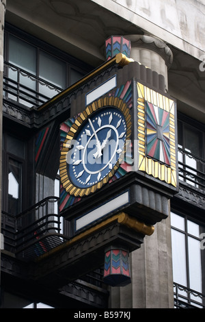 Büros von Goldman Sachs Händler alte Bank daily Express Gebäude Art Deco Uhr Fleet Street City of London EG4 Stockfoto