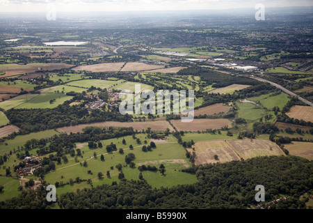 Luftbild Südwesten Autobahn M1 Landes Felder Aldenham Watford Hertsmere größere London WD2 England UK hohe schräg Stockfoto