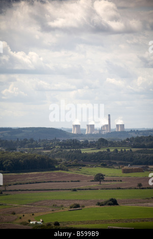 Luftbild Norden westlich von Land Felder, Bäume Heu stapelt Kingston auf steigen Ratcliffe auf Soar Kraftwerk Nottinghamshire Engla Stockfoto