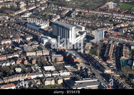 Luftbild NE Tally Haus Ecke North Finchley hohe Rd Ballards Lane Grand Arcade Bus Station s beherbergt London N12 Stockfoto
