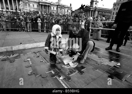 Die NCH giant Jig sah Kampagne auf dem Trafalgar Square März 1975 75-1709-001 Stockfoto