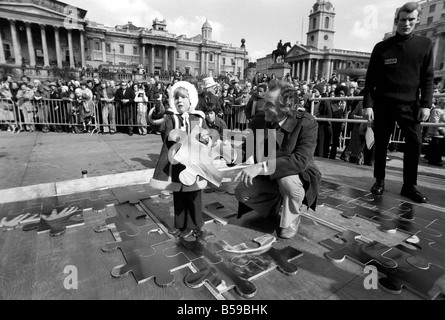 Die NCH giant Jig sah Kampagne auf dem Trafalgar Square März 1975 75-1709-002 Stockfoto