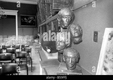 Die Beatles Skulptur auf Schnee bei Sothebys versteigern. Juli 1969 &#13; &#10; Z06735-001 Stockfoto