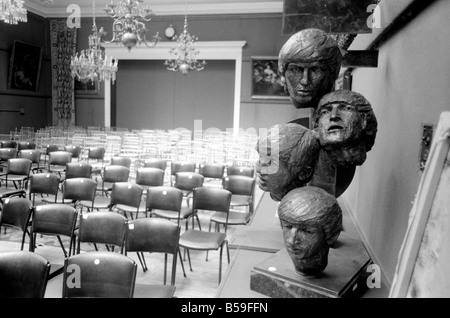 Die Beatles Skulptur auf Schnee bei Sothebys versteigern. Juli 1969 &#13; &#10; Z06735-002 Stockfoto