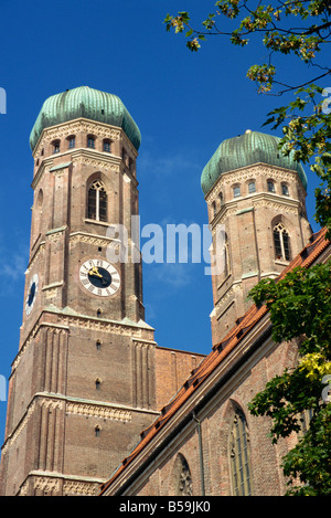 Türme der Frauenkirche die Kathedrale in München Bayern Deutschland Europa Stockfoto