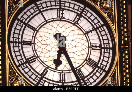 Nahaufnahme von big Ben Clocktower Uhr Gesicht Faszie Stockfoto