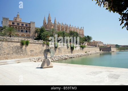 Almudaina-Palast und der Kathedrale von Palma de Mallorca Stockfoto