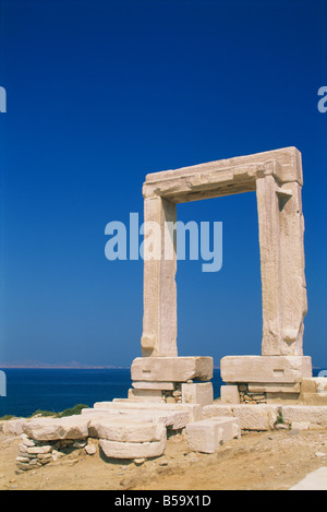 Tor am archäologischen Stätte der Portara auf Naxos Kykladen Inseln griechische Inseln Griechenland Europa Stockfoto