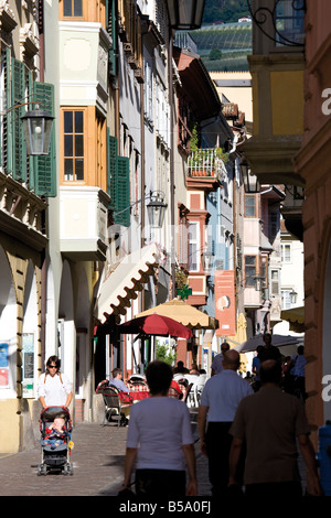 Italien, Südtirol, Meran, Altstadt, Laubengasse Stockfoto