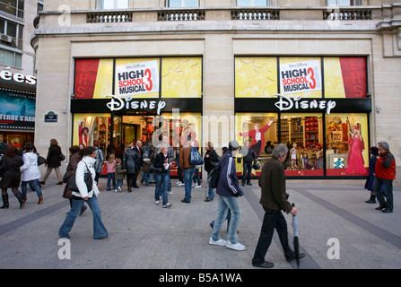 Disney Store in Champs Elysees in Paris Frankreich Stockfoto