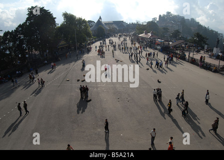 Sicht der Menschen auf dem Grat, ein Hill Station Simla in Himachal Pradesh, Indien Stockfoto