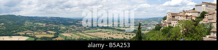 Panorama von Umbrien von Todi Stockfoto