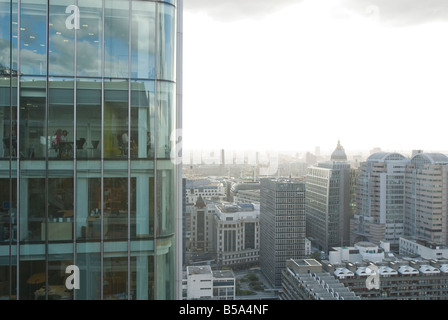 London City Scape von Ropemaker Street EC2, Blick nach Osten, vorbei an City Point, die Gurke und NatWest Tower Stockfoto