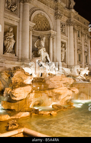 Italien älteren Brunnen Trevi in Rom Stockfoto