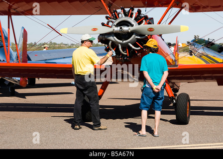 Antike Stearman Flugzeuge auf dem Display an der Copperstate-Fly in in Arizona Stockfoto