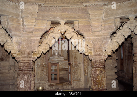 Innenraum der Jain-Tempel in der alten Stadt Jaisalmer Rajasthan Staat Indien Asien Stockfoto
