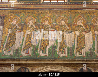 Das 6. Jahrhundert Mosaiken in der Basilika von Sant'Apollinare Nuovo, Ravenna, UNESCO-Weltkulturerbe, Emilia-Romagna, Italien Stockfoto