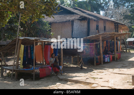 Tur, ein Lao Lua-Dorf in der Nähe von Pakbang, Nord-Laos, Indochina, Südost-Asien hatte Stockfoto