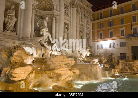 Italien älteren Brunnen Trevi in Rom Stockfoto