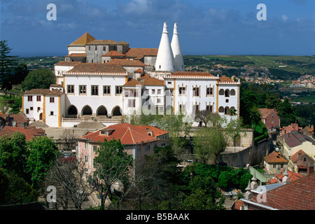 Der Nationalpalast von Sintra, die Sommerresidenz der Könige in der Altstadt (Vila Veiha), Sintra, Portugal, Europa Stockfoto
