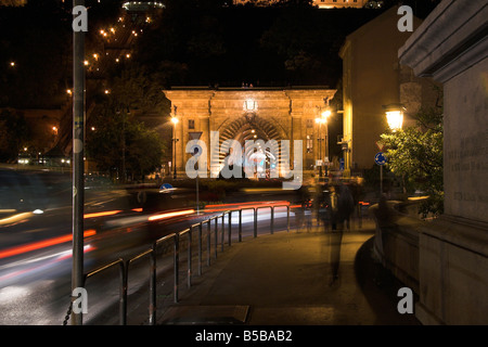 Clark Adam Tunnel unter Burgberg, Buda, Budapest, Ungarn Stockfoto