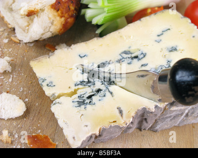 Ein Keil von Lancashire Blacksticks weißen Käse. Stockfoto