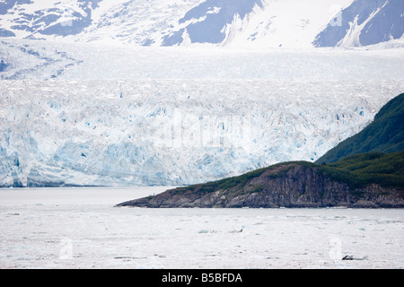 Hubbard Gletscher fließt in Ernüchterung Bay und Yakutat Bay in Alaska Stockfoto